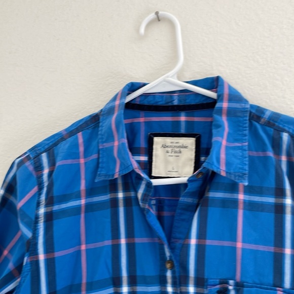 Abercrombie and fitch button down - Picture 2 of 5